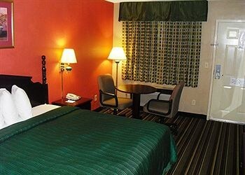 Hotel Quality Inn And Suites Macon
