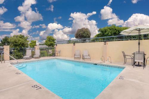 Motel Days Inn Macon I-475