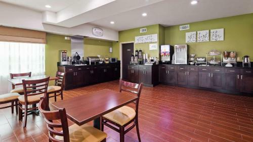 Hotel Sleep Inn West