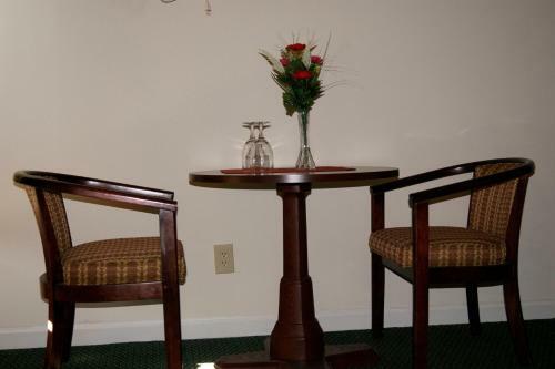Motel American Inn And Suites