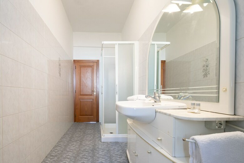 Apartamento Novoli 4 Bedrooms