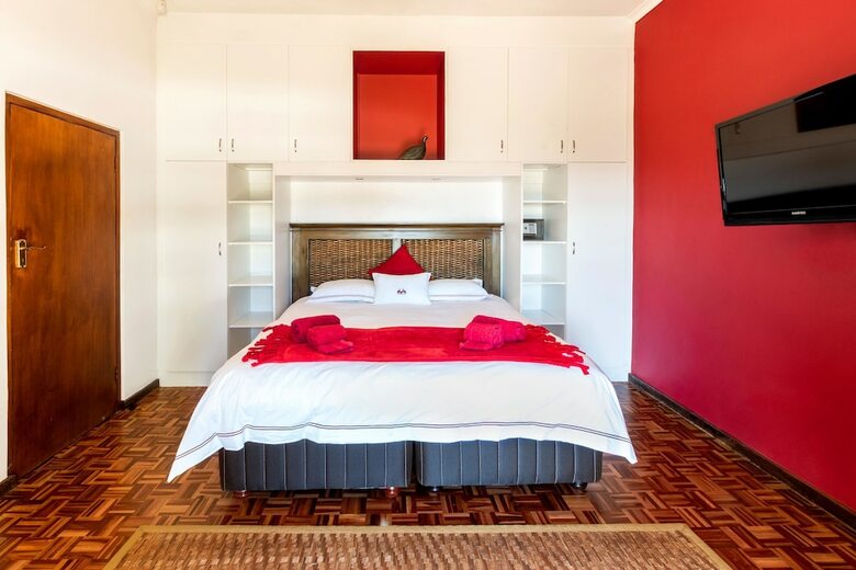 Aparthotel Saxenburg Wine Farm
