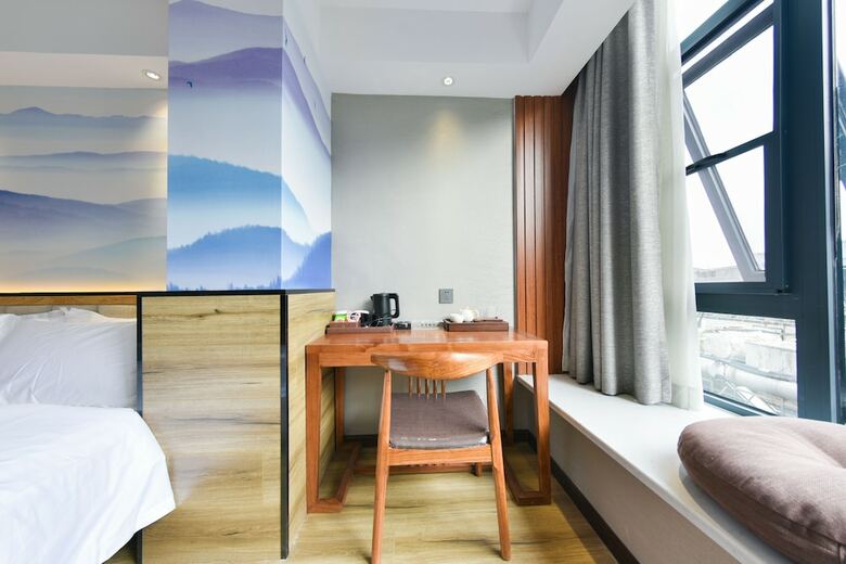 Qianna Guanshan Hotel