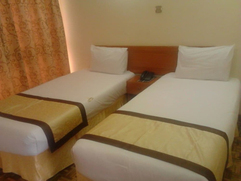 Golden Gates Hotel