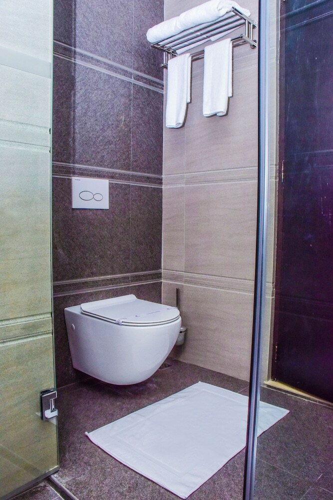 Ruvisha Beach Hotel