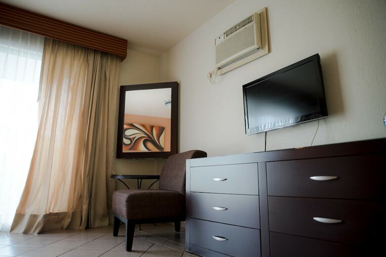 Eh Ejecutivo Urban Hotel