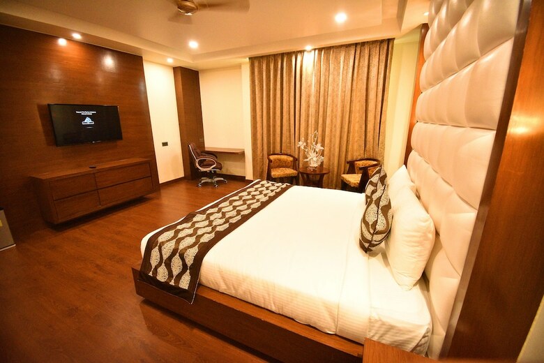 Hotel Sk Grand
