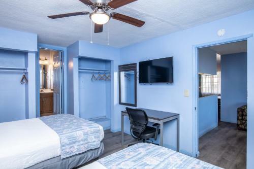 Motel Aqua Breeze Inn
