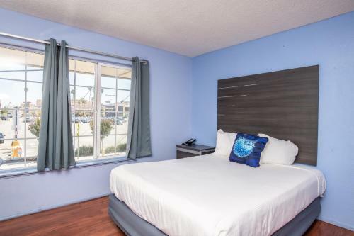 Motel Aqua Breeze Inn