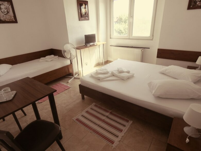 Hostal Taxi Hostel