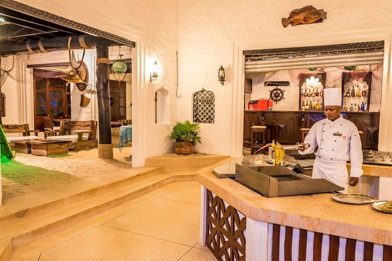 Hotel Serena Beach Resort And Spa