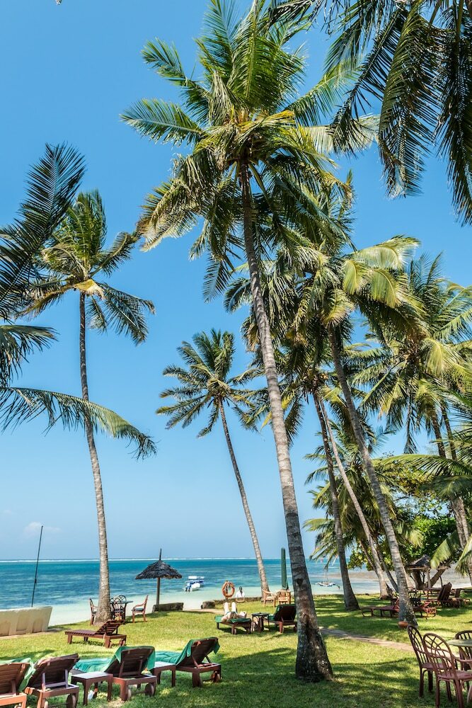Hotel Serena Beach Resort And Spa