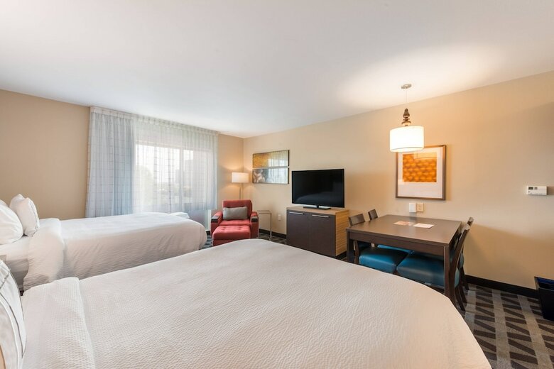 Hotel Towneplace Suites By Marriott Greensboro Coliseum Area