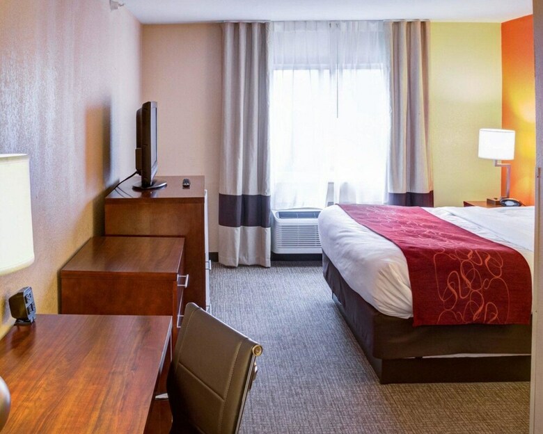 Hotel Comfort Suites Omaha