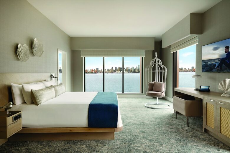Seaside Hotel North Vancouver