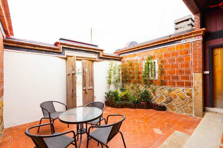 Bed & Breakfast Kinmen H&d House