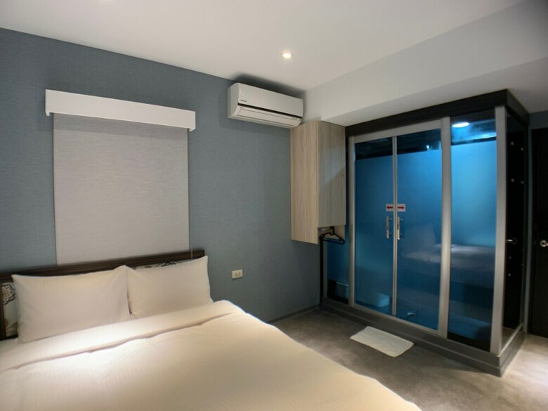 Hotel The One Inn Stay