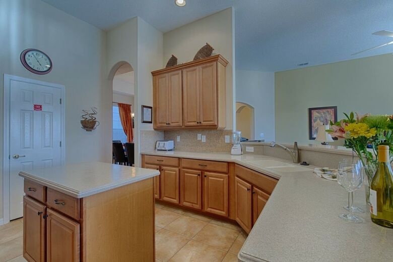 Beautifully Positioned Lake View Home
