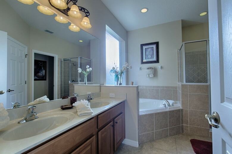 Beautifully Positioned Lake View Home