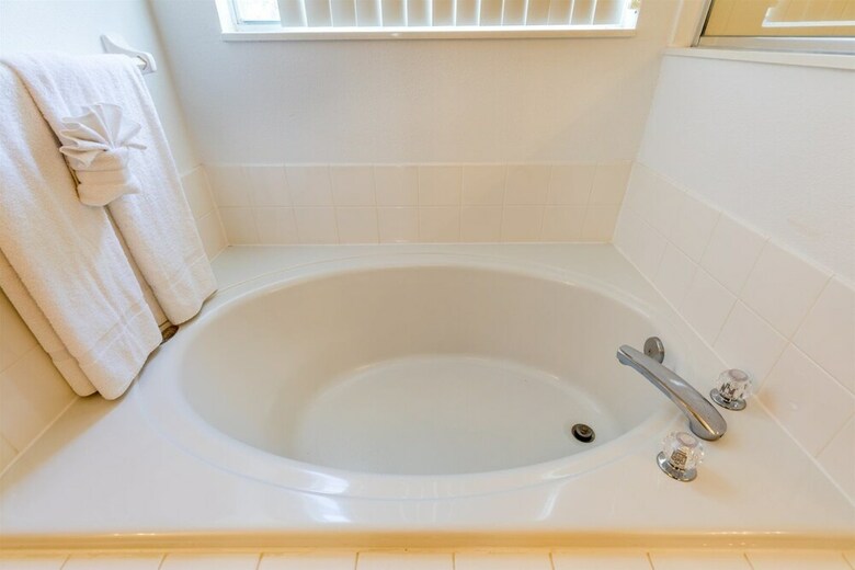 Executive 5 Bedroom Villa, Large Private Pool And Fantastic Conservation Views