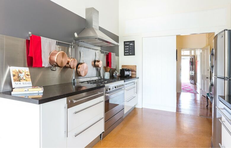 99 Kirkland Bed & Breakfast