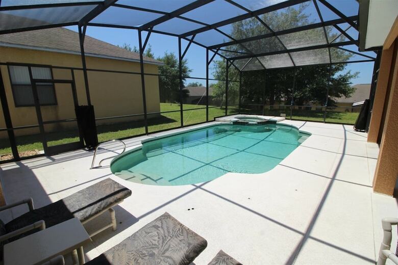 Villa Large 5 Bed Pool Home With Excellent Privacy
