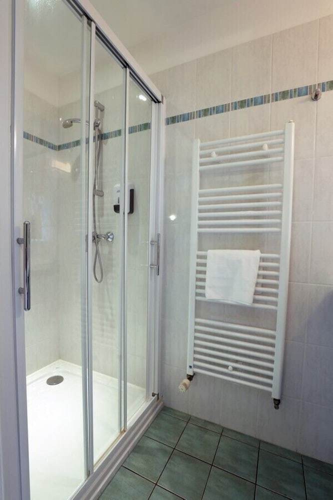 Hotel H�tel  La Capelle