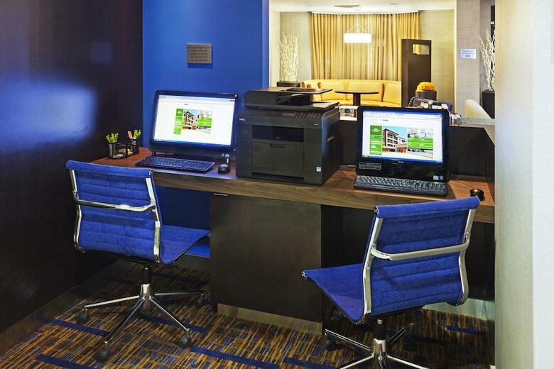 Hotel Courtyard By Marriott Austin South