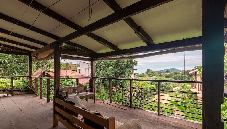 Hotel Casamara Garden Tagaytay
