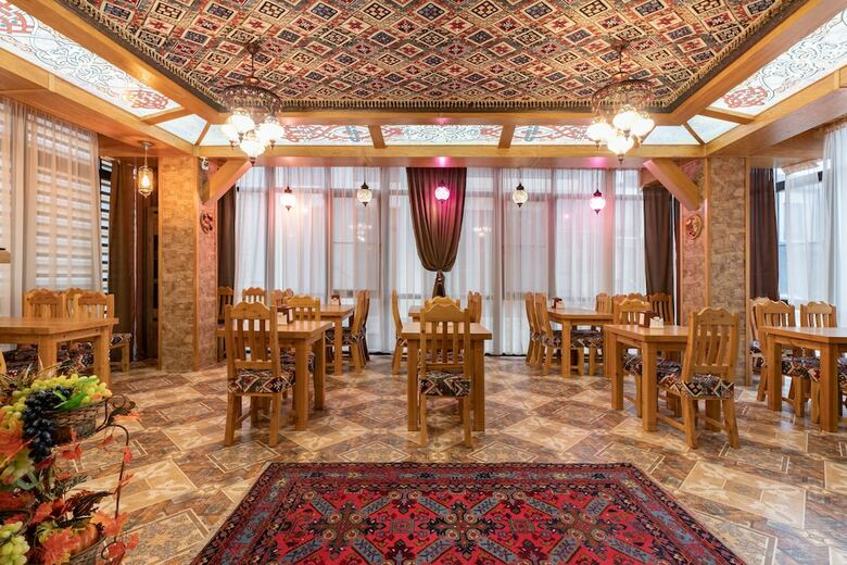 Aleon Hotel