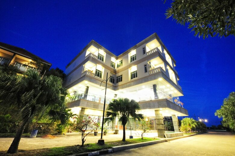 Hotel Nipah Island Resort