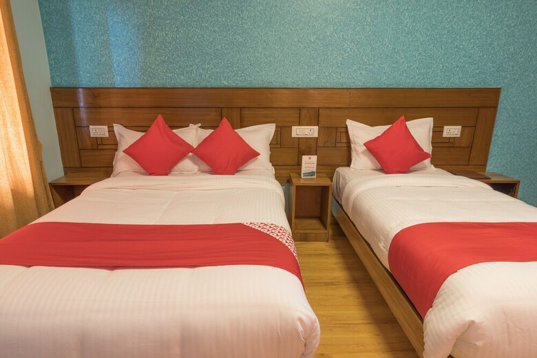 Oyo 611 Hotel Everest Regency