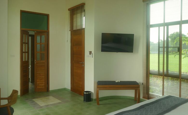 Hotel Sanjana Resort And Spa