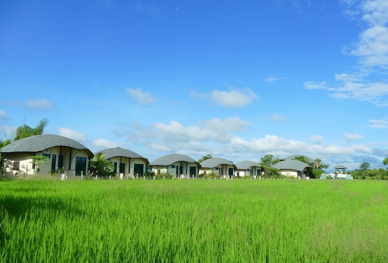 Hotel Sanjana Resort And Spa
