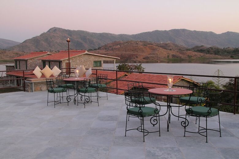 Hotel Jhadol Safari Resort