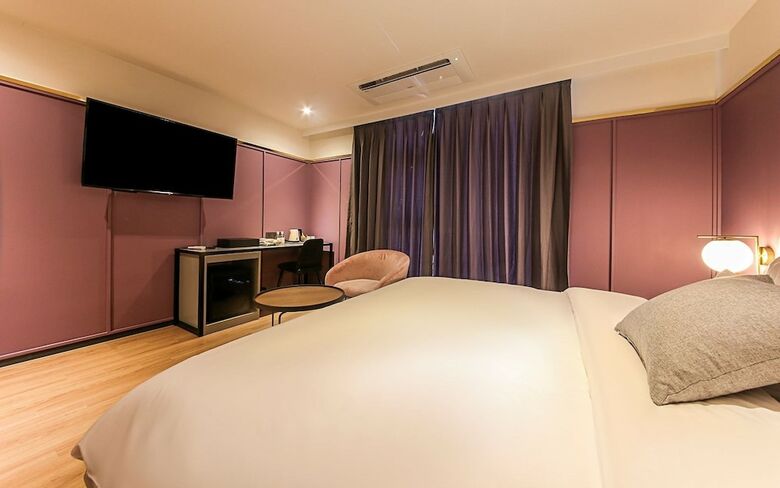 Brown Dot Hotel Nampo Chungmu