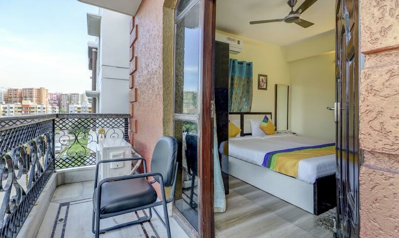 Hotel Treebo Trip Ashraya Inn