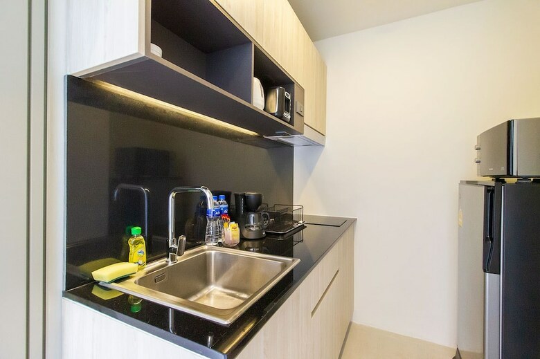 Oceana Sea View Apartments By Alexanders