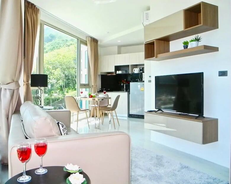 Oceana Sea View Apartments By Alexanders