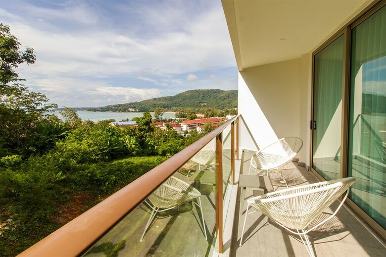 Oceana Sea View Apartments By Alexanders