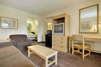 Motel Days Inn And Suites - Mobile