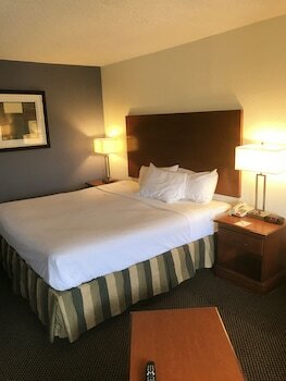 Motel Days Inn And Suites - Mobile