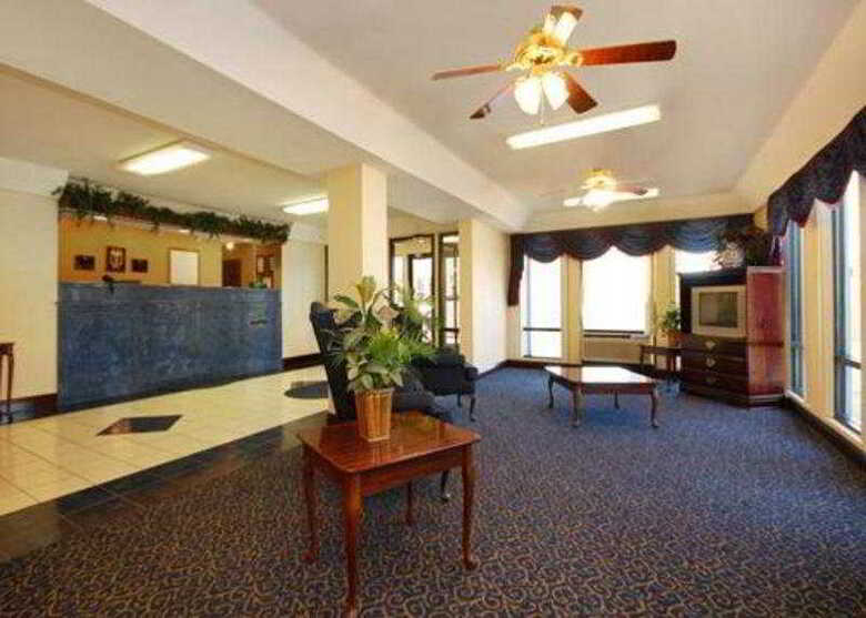 Hotel Rodeway Inn And Suites