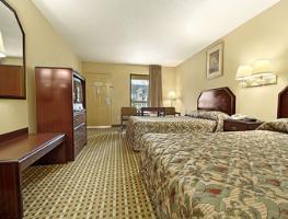 Motel Super 8 Mobile Tillmans Corner