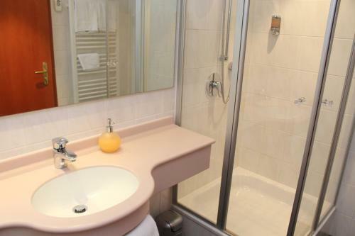 Hostal Hotel Sonne