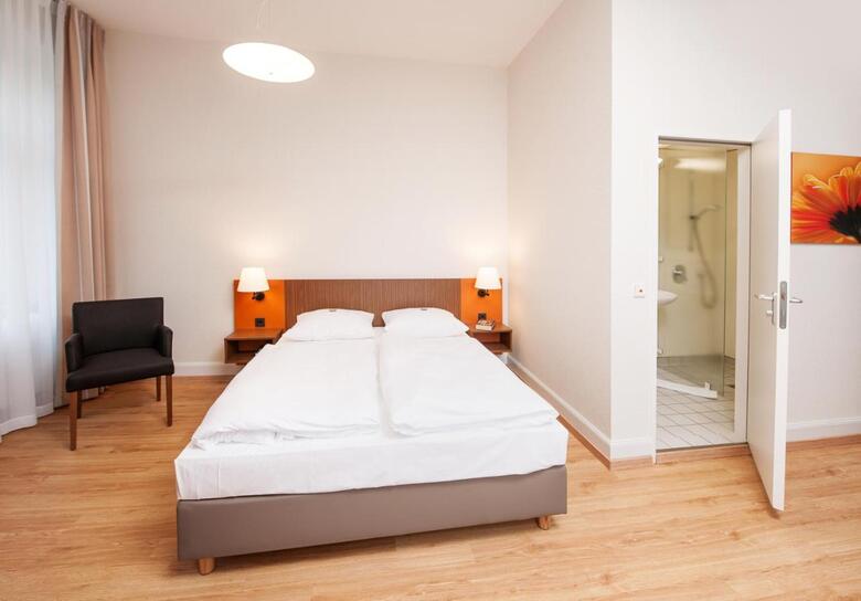 Hotel Bildungshaus St. Bernhard - Wohnen Und Tagen