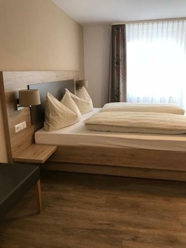 Hostal Gasthaus Zur Erle