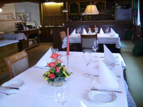 Hostal Gasthaus Zur Erle
