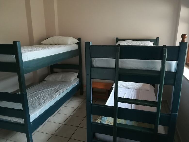Hostal Ostello Aig Mergellina
