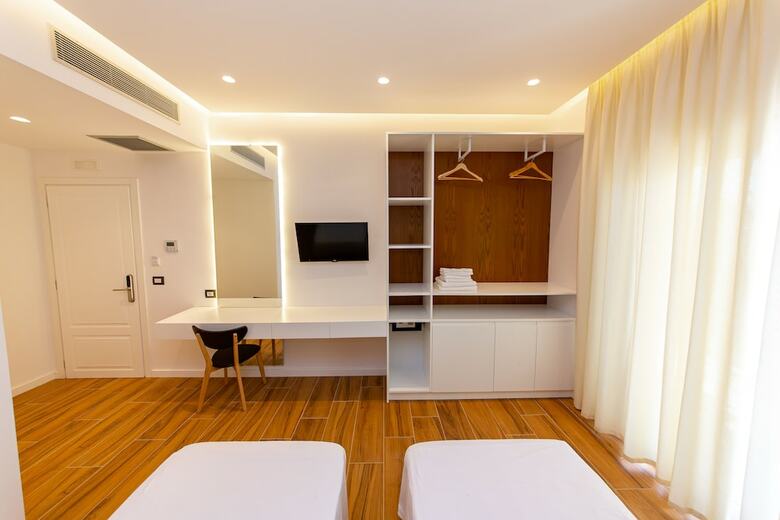 Inada Hotel